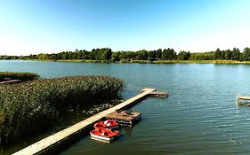 Makosieje Resort-20m od brzegu,prywatna plaża,wi-fi ,widok na jezioro